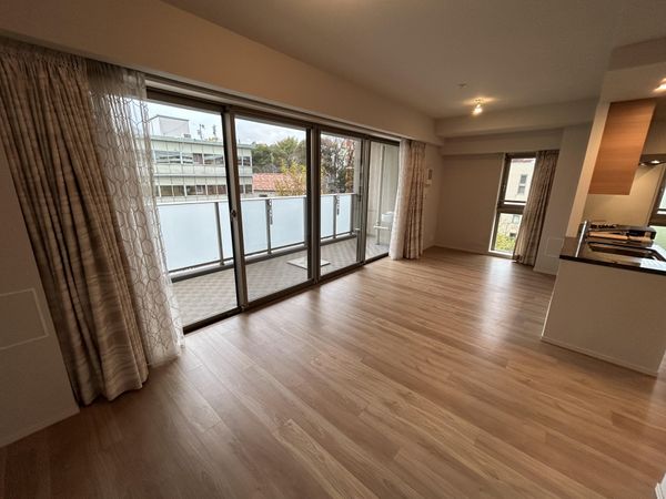 プラウドシティ阿佐ヶ谷セントラル ＬＤ（約１４．２帖・エアコン有り）【カーテンは性能保証外】