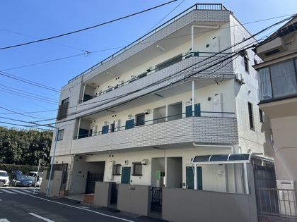 ホワイトシャトル 外観