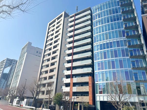 エステムプラザ市谷外濠公園 外観