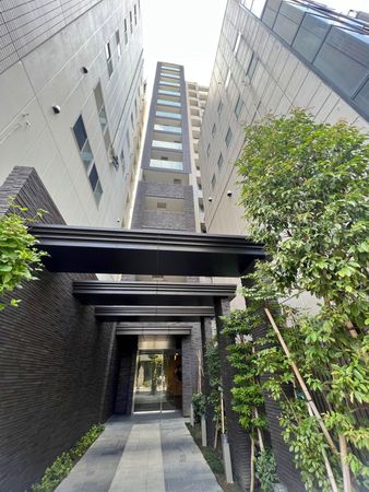 ルジェンテ文京根津 エントランスアプローチ