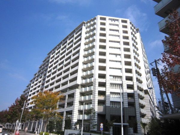 プライムアリーナ新百合ヶ丘 建物外観