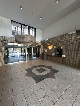 ルイシャトレ新川崎パークサイド エントランス