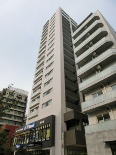 カワサキ・ミッドマークタワー 外観