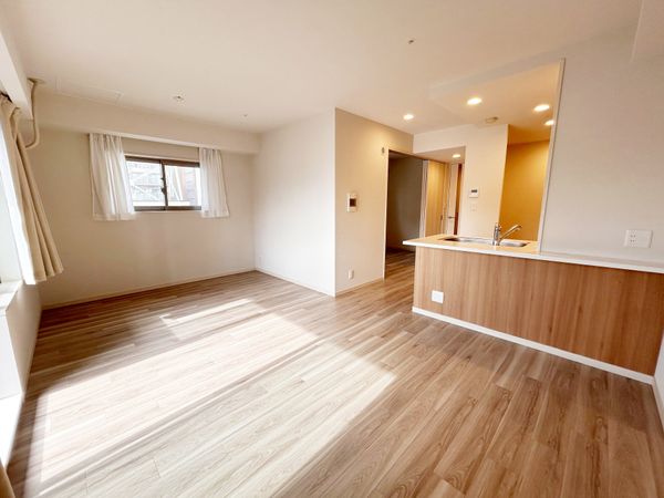 プレサンスロジェ広島駅南 リビング・居室