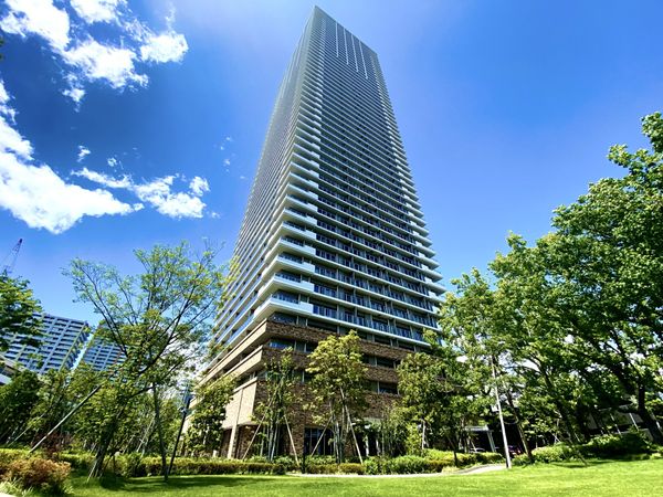 hitoto広島 The Tower 外観