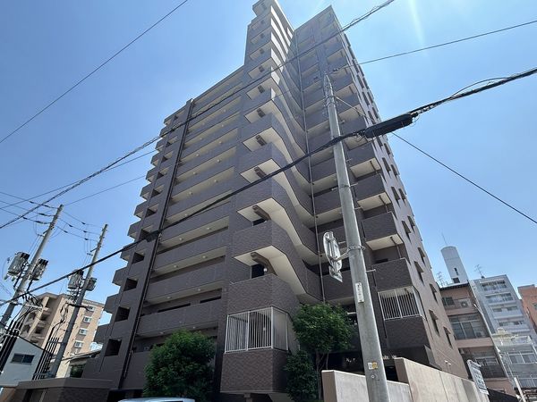 アルファライフ岡大医学部前 外観
