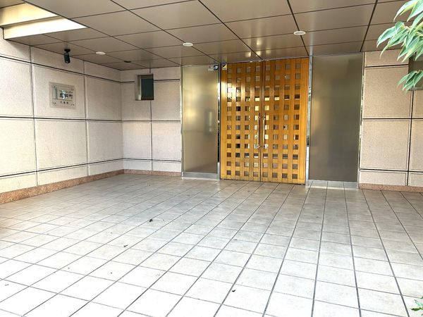 フォレストビュータワー鹿田町弐番館 エントランス外