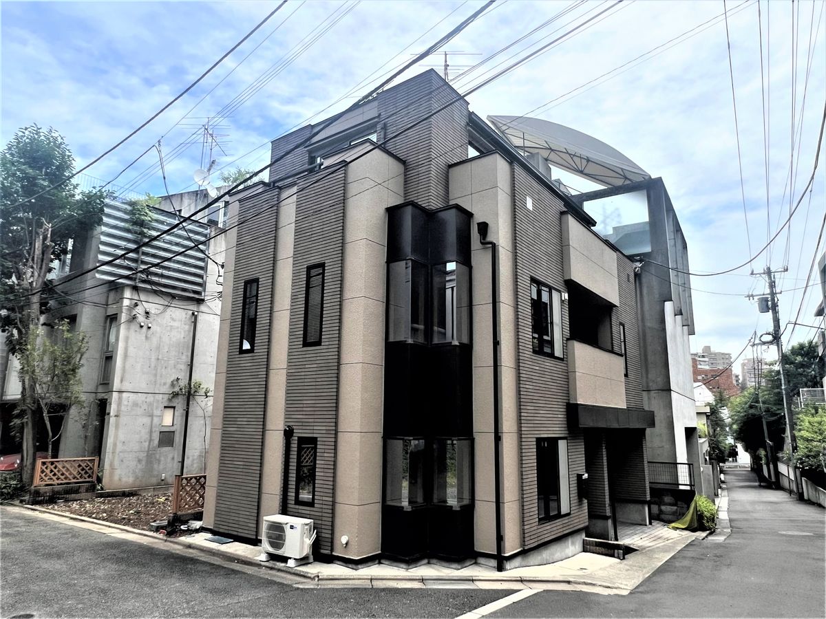 西麻布4丁目ハウス エントランス