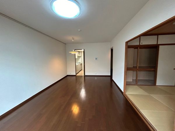 パーク・ハイム東芦屋町 リビングルーム
