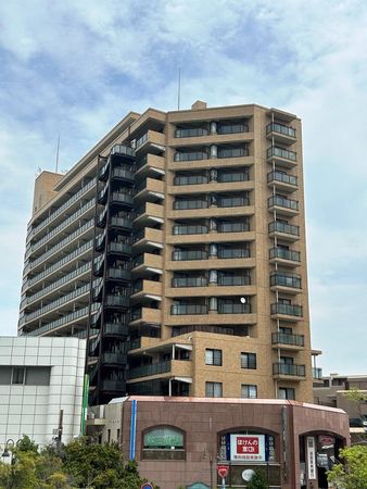 イトーピア逆瀬川 外観写真