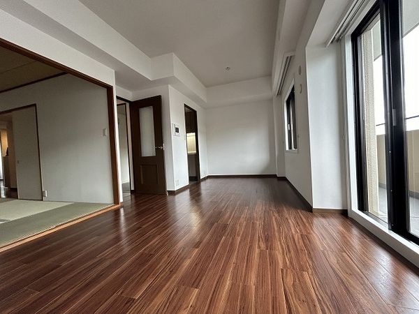 パーク・ハイム西岡本 リビング/居室