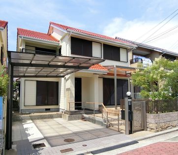 樫野台3丁目貸家 駐車場付き