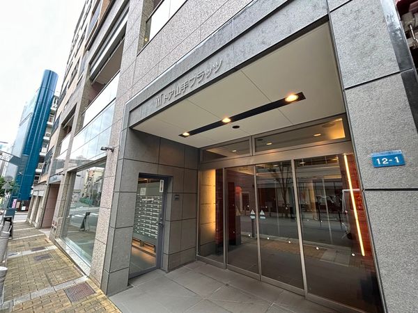 トア山手フラッツ棟 エントランス