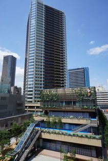 コスギ サード アヴェニュー ザ・レジデンス 建物外観