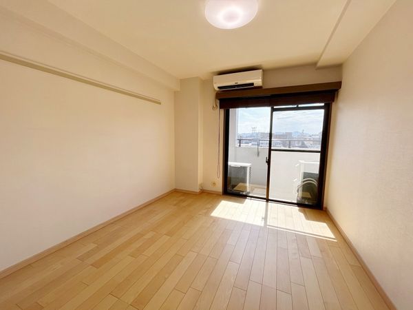 ルイシャトレ三条御幸町 洋室
