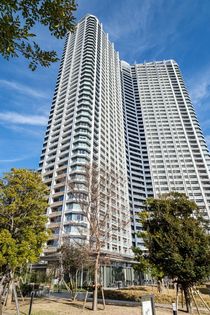 スカイズタワー&ガーデン 外観