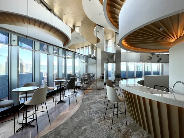 ルーフトップラウンジ