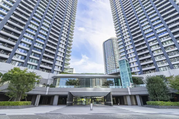 キャナルエントランス