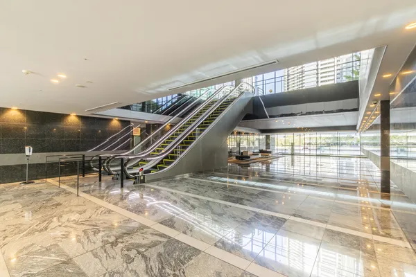 グランドエントランスホール