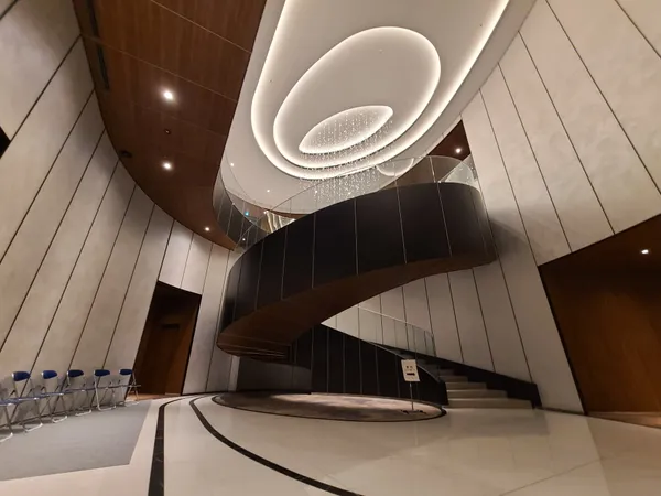 エントランスラウンジ