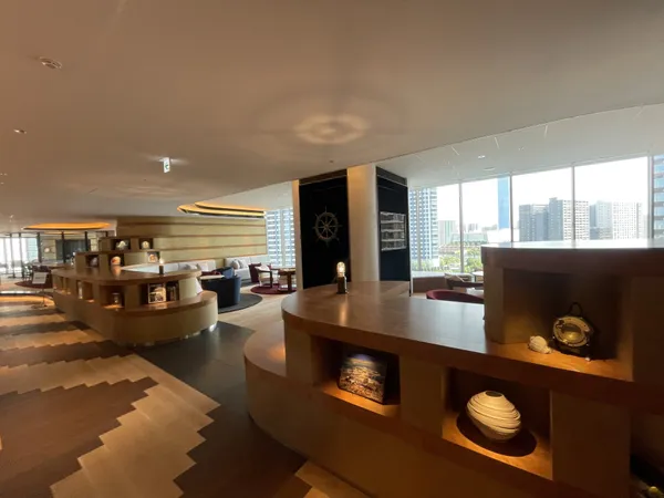 ウェルカミングラウンジ