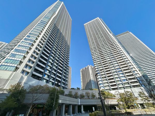 ドゥ・トゥール EAST 外観