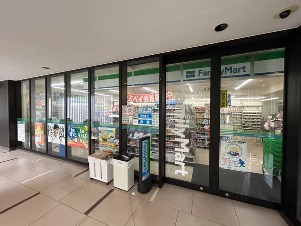 コンビニエンスストア