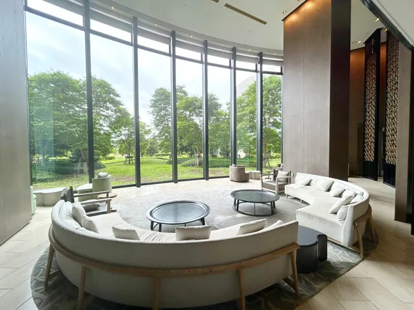 ガーデンラウンジ