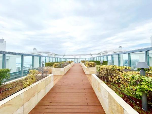 スカイラウンジ