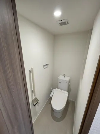 トイレ。※空室時の写真となります。