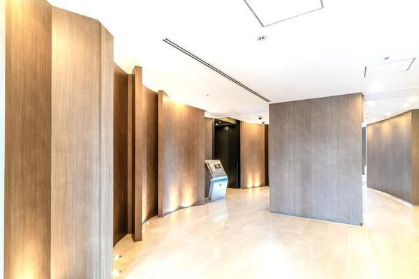 スカイズタワー&ガーデン エントランス