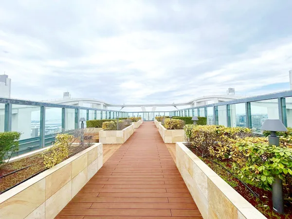 スカイラウンジ