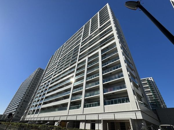 ワンダーベイシティSAZANガーデンイースト 外観