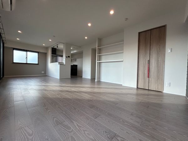 ソレーユベルテ東徳川 リビング/居室