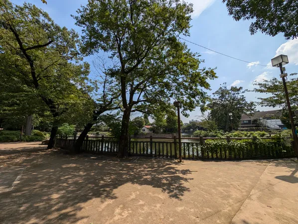 碑文谷公園 約５分(約３５０ｍ）