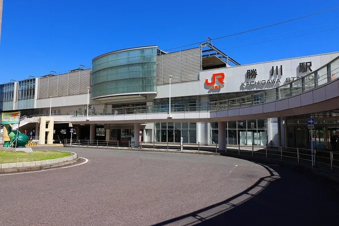 徒歩28分。