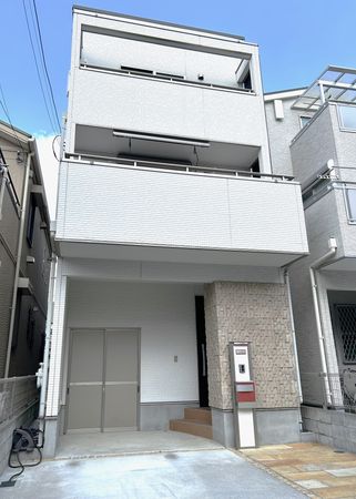 浦和区岸町四丁目戸建 建物外観