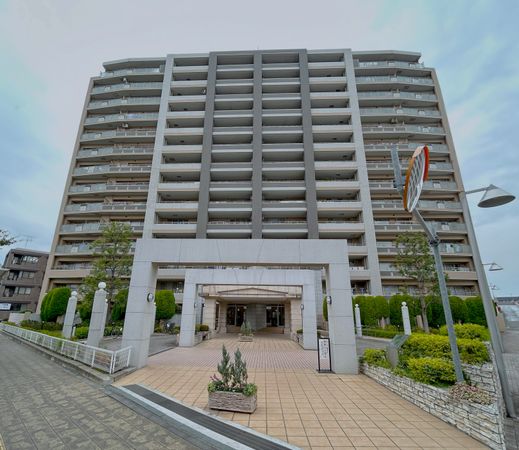 リーデンススクエアさいたま新都心クイントファース 建物外観