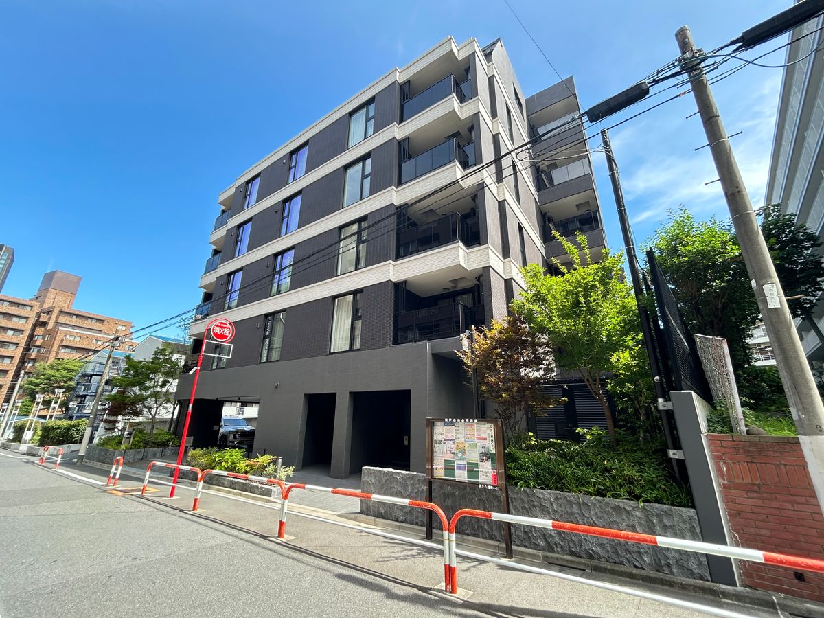 ブランズ神楽坂 外観