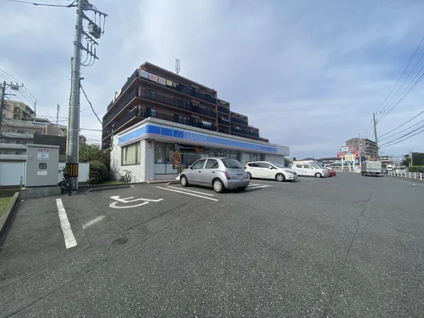 徒歩7分。