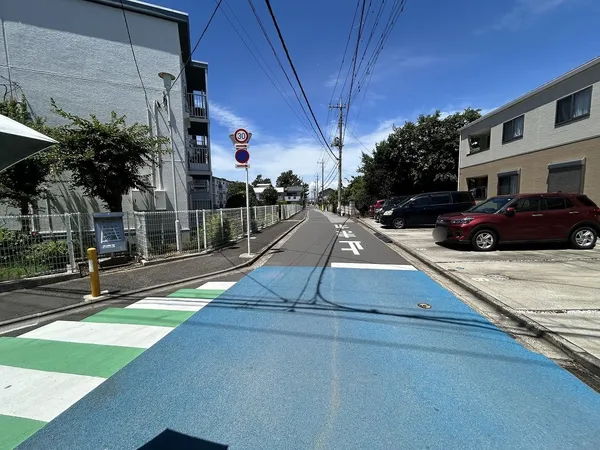 南側前面道路