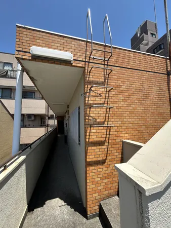 ３階外廊下