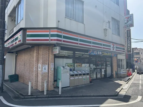 徒歩2分。
