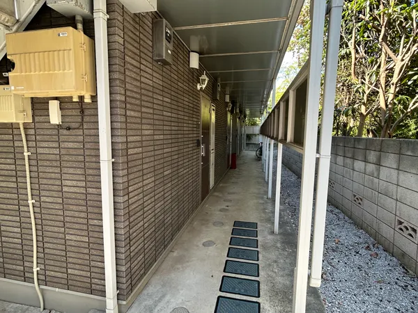 １階外廊下　Ⅱ号棟
