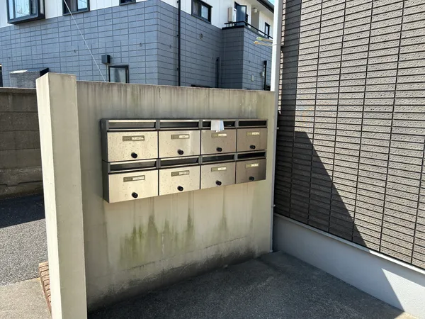 郵便ポスト　Ⅲ号棟