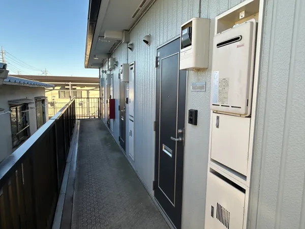 メゾン沢Ⅱ２階外廊下