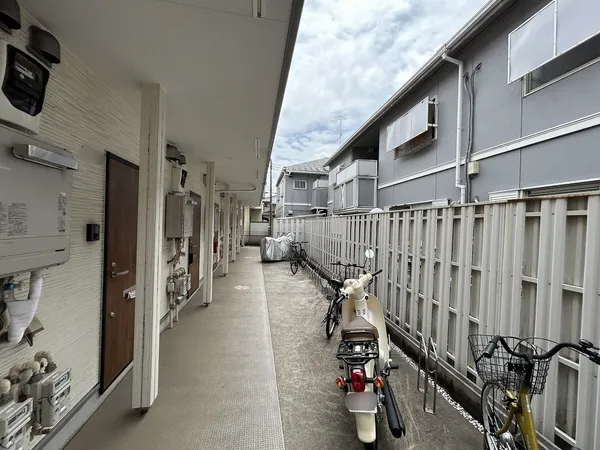 １階外廊下