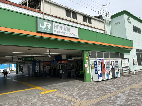 徒歩7分。