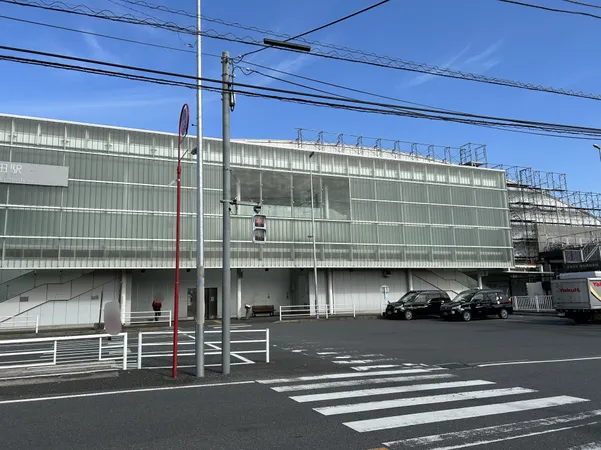 徒歩7分。