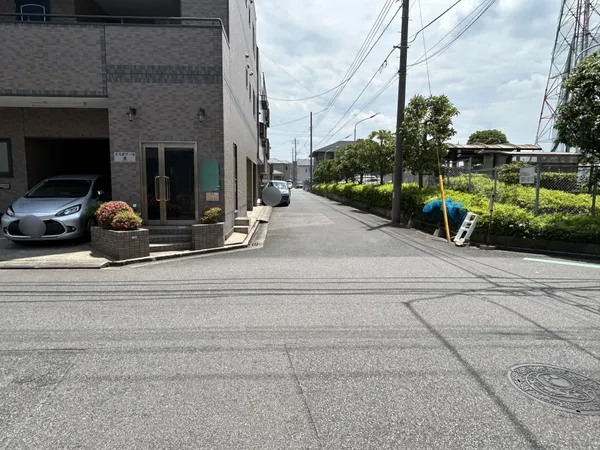 南西側前面道路